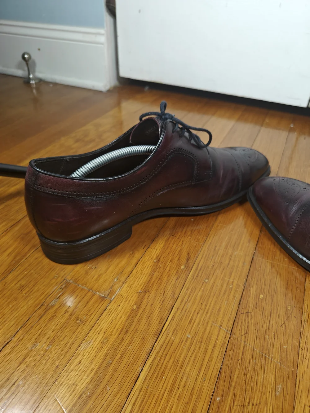Joseph Abboud Mens 11 Burgundy Leather Taylor Cap Toe Oxford Dress Shoes